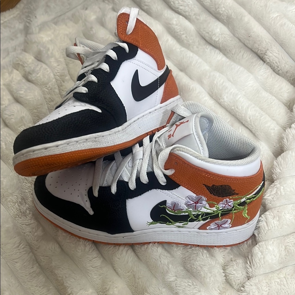 Women’s/Kids' Nike Jordans Black and Orange Sneakers with flowers